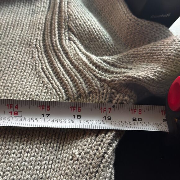 J Crew Always Roll Neck Vintage Classic Gray Women's M Casual Knit Sweater - Picture 7 of 9